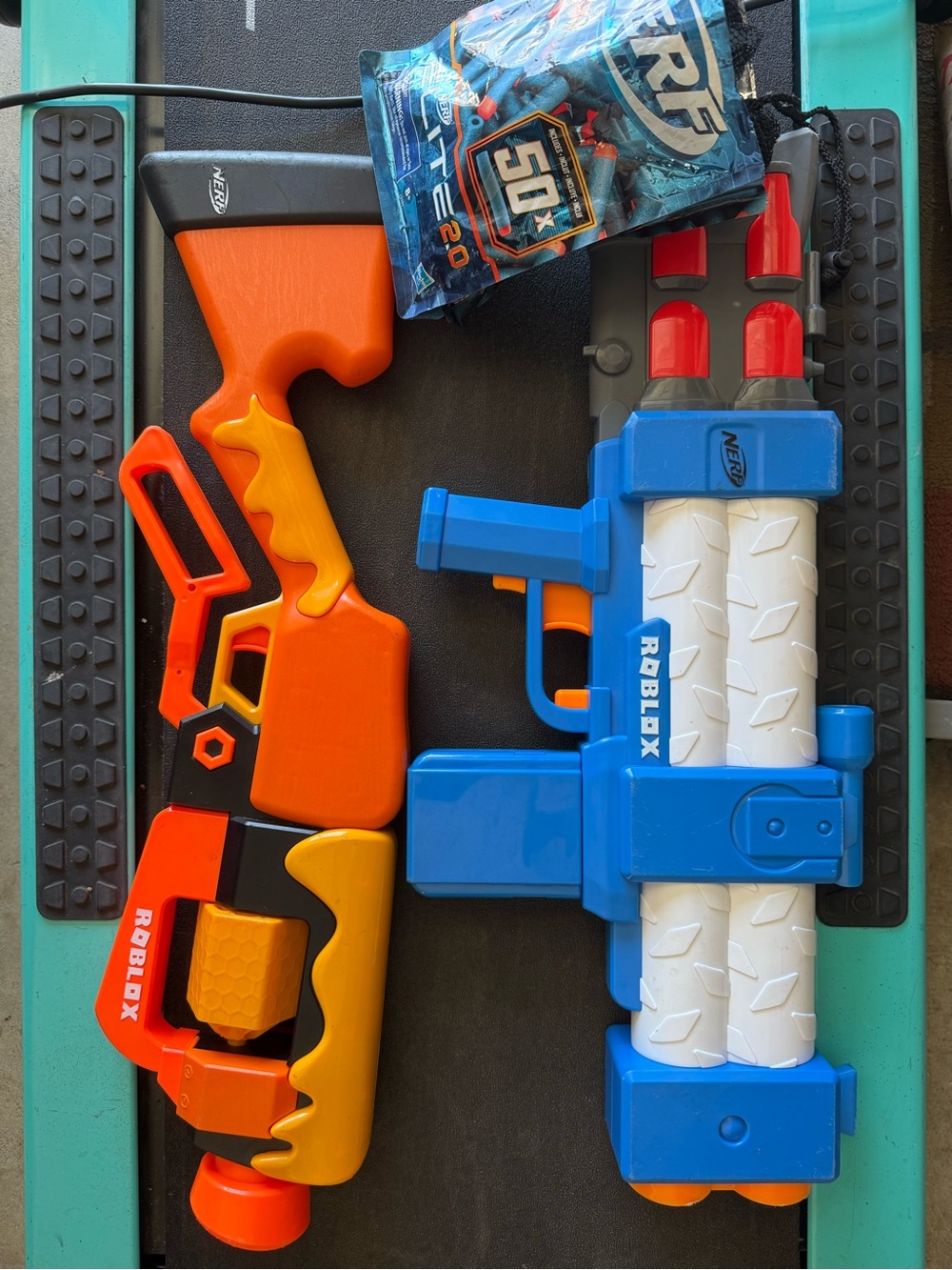 Roblox Foam Dart Blaster Duo in Orange & Blue